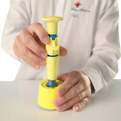 Přebíječ tréninkových IO jehel NIO Adult a NIO Pediatric