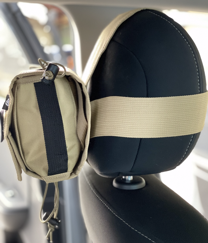 BexaCAR - IFAK do auta (head rest)