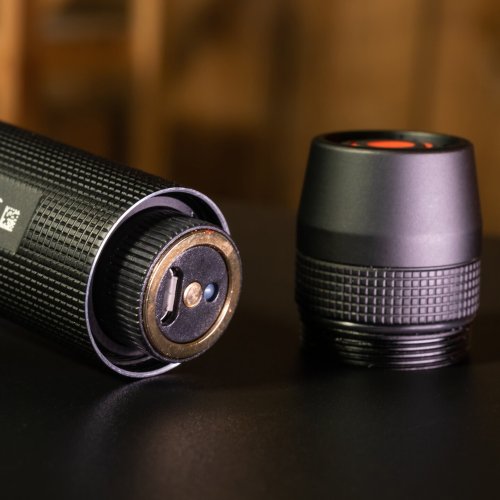 LEDLENSER P6R CORE QC ruční svítilna