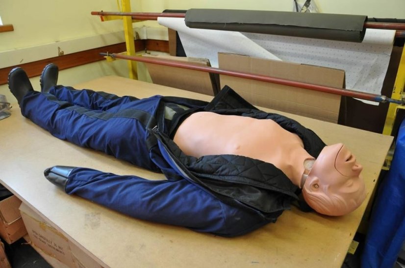 Celotělový oblek s torzem figuríny CPR - Typ produktu: Oblek + Brayden